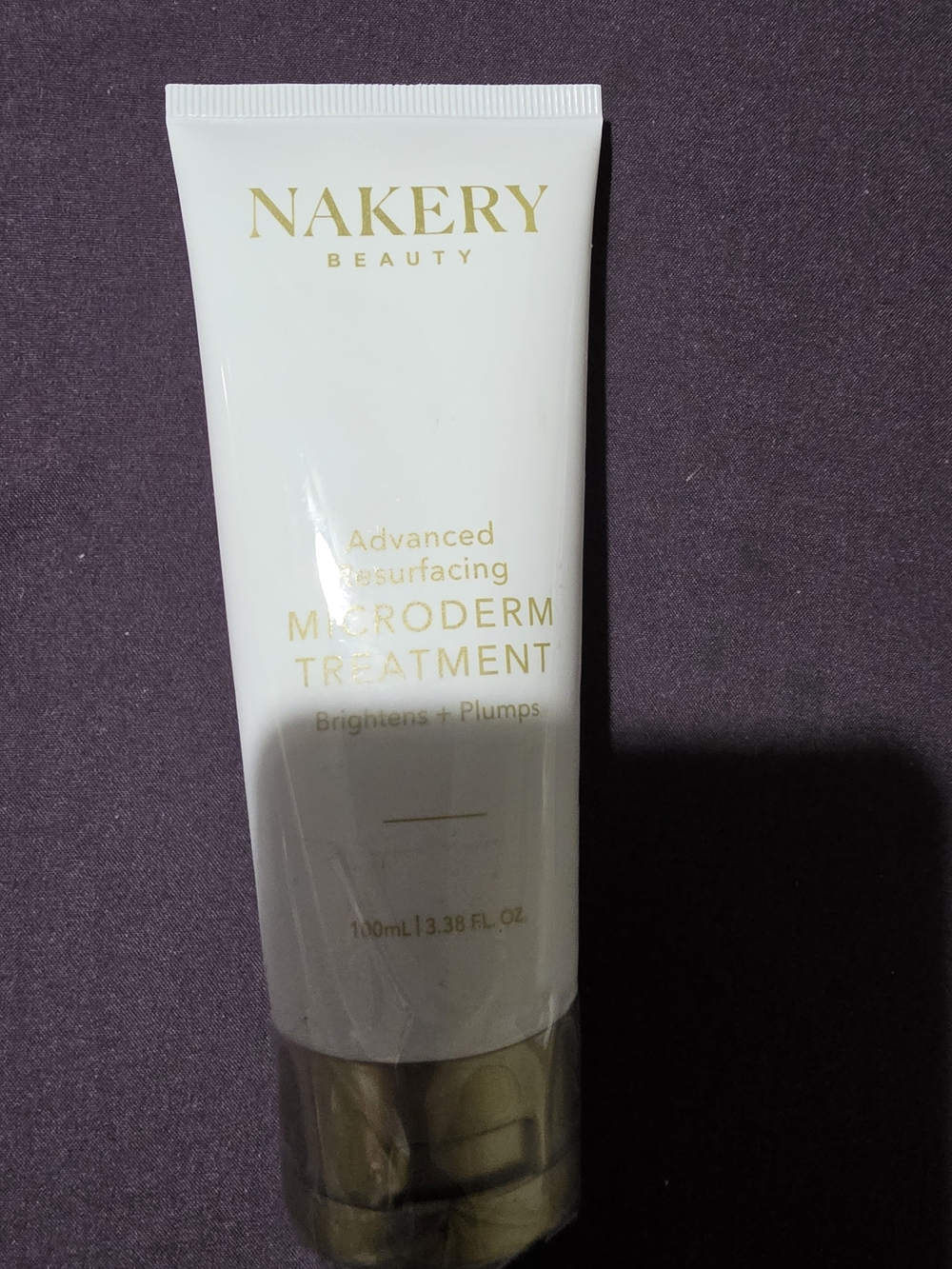 Nakery Beauty Advanced Microderm Treatment Cleanser - White & Gold
